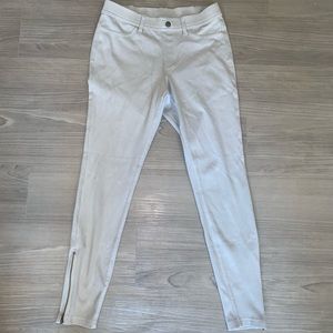 Grey Jeggings
